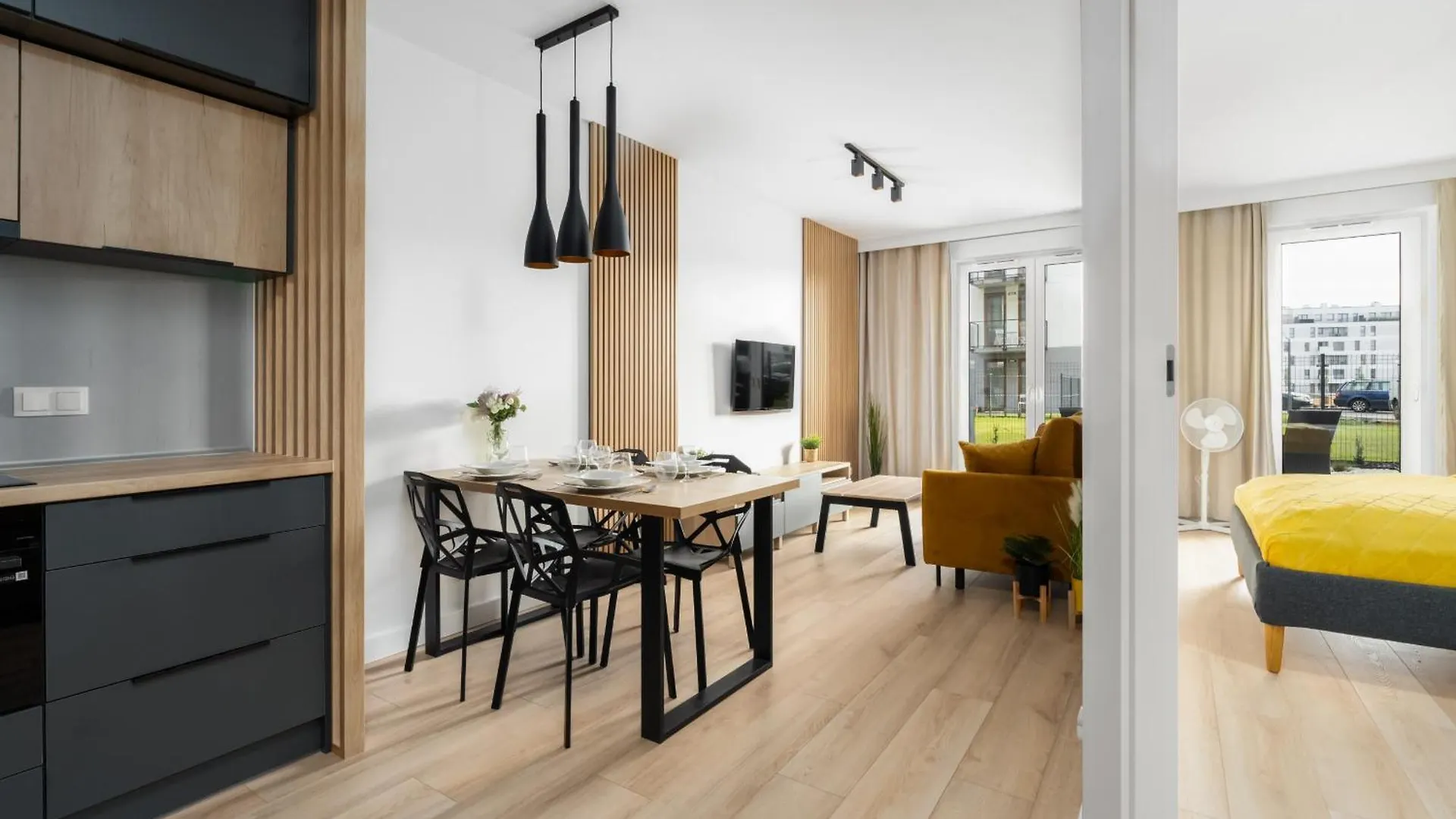Spacious Apartments Niemena With Free Garage By Noclegi Renters Poznań