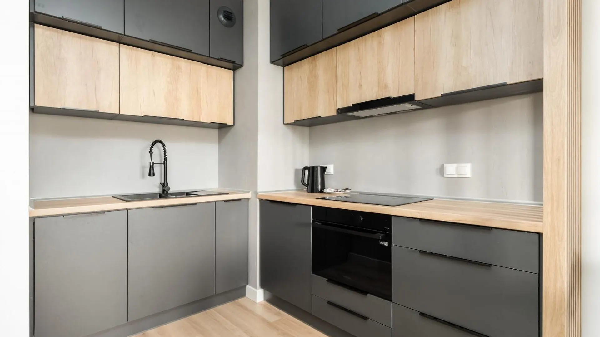 Spacious Apartments Niemena With Free Garage By Noclegi Renters Poznań 0*,